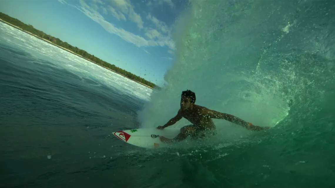 JEREMY FLORES DANSER DANS LES VAGUES 