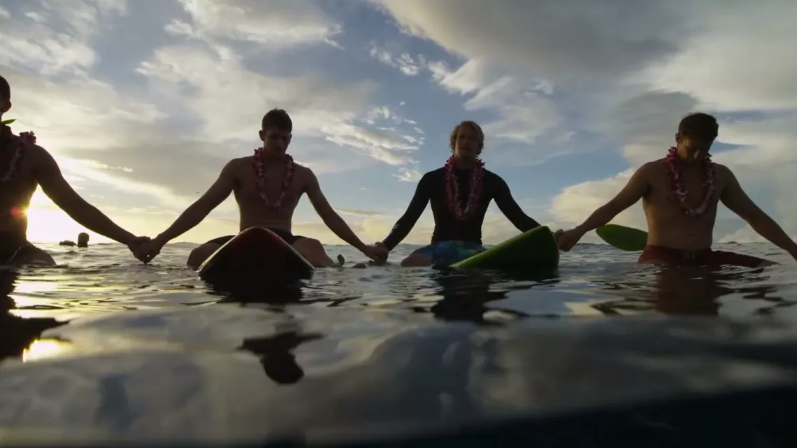 JEREMY FLORES DANSER DANS LES VAGUES 