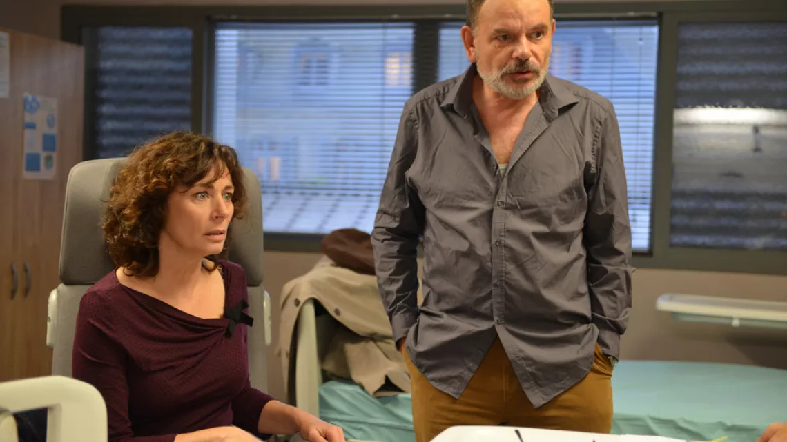 BON RETABLISSEMENT DE JEAN BECKER  AVEC GERARD LANVIN, CLAUDIA TAGBO #REUNION 1ERE