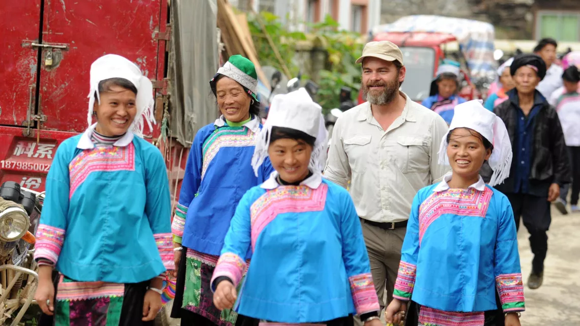 RENDEZ-VOUS EN TERRE INCONNUE - CLOVIS CORNILLAC CHEZ LES MIAO