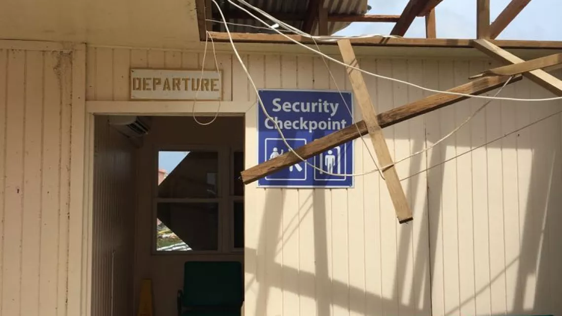 Barbuda : l'aéroport très endommagé est hors d'usage