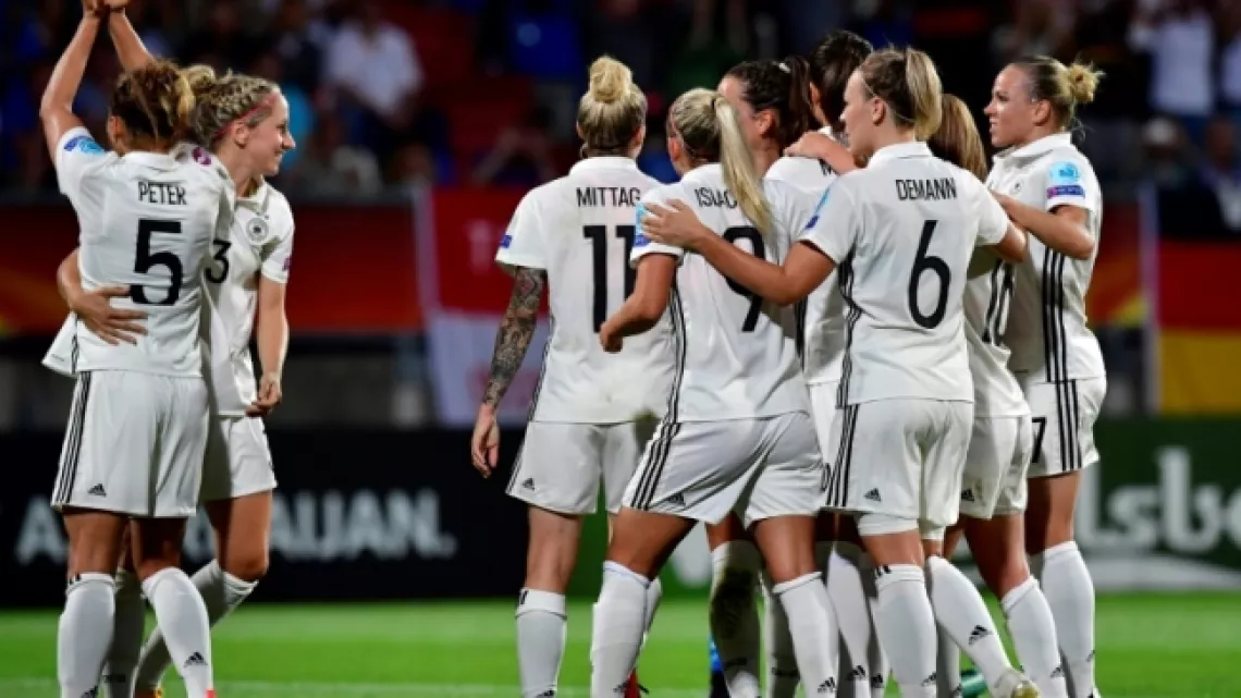 FOOTBALL FÉMININ - FRANCE / ALLEMAGNE