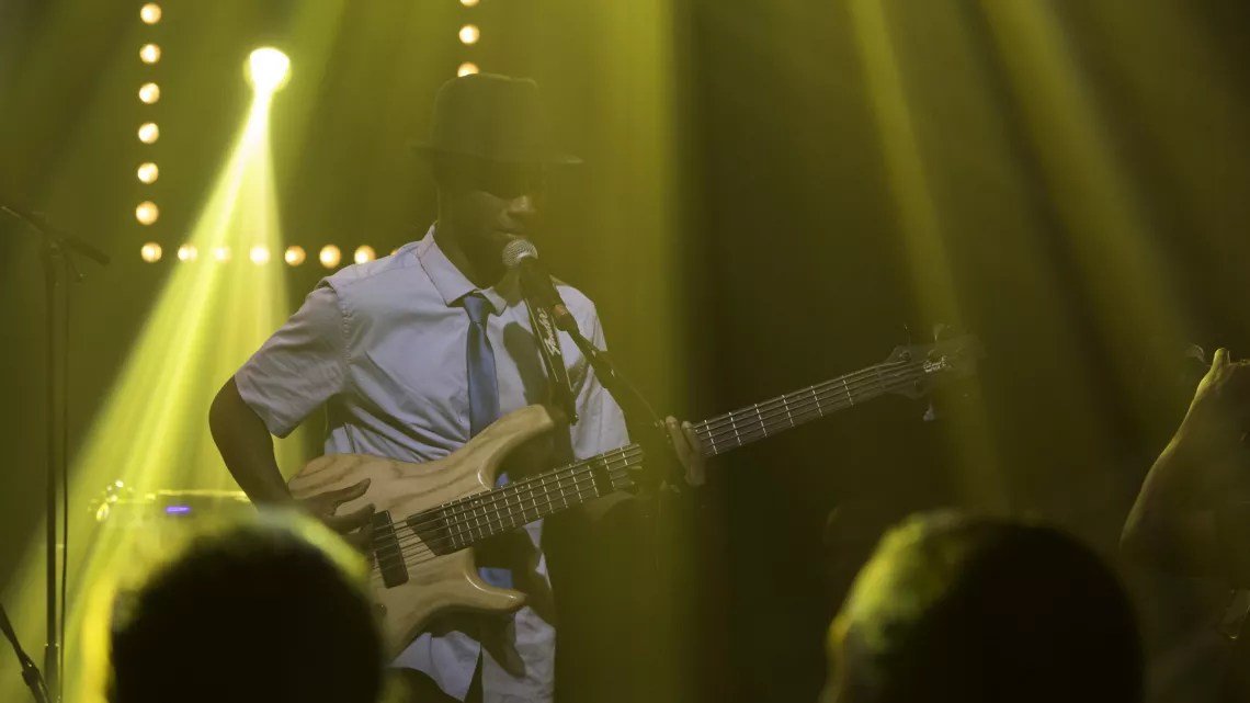 BLACK BOX SESSIONS SAISON 1- TINE POPPY EN CONCERT