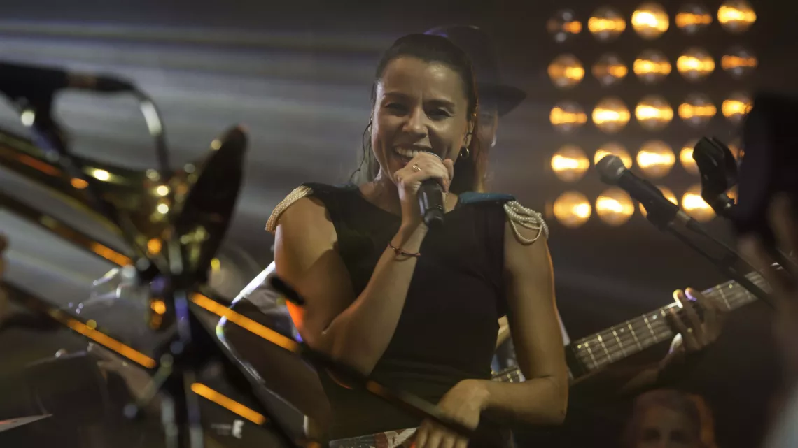 BLACK BOX SESSIONS SAISON 1- TINE POPPY EN CONCERT
