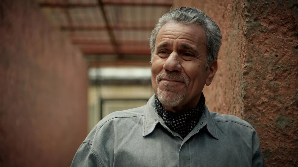 CROSSING LINES S3