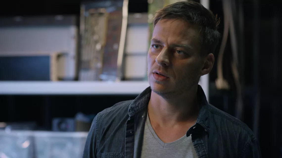 CROSSING LINES S3