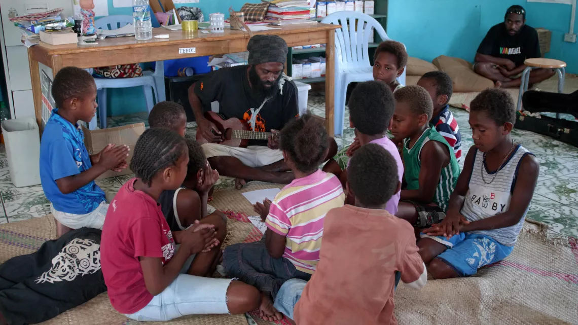 Archipels LES ILES DE MARS, NOUVELLE CALEDONIE , VANUATU : regards sur l'indépendance