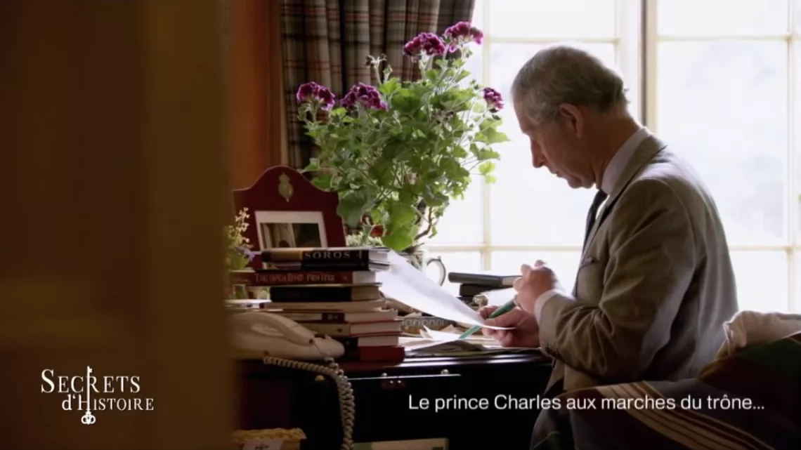 SECRETS D'HISTOIRE  Prince Charles, aux marches du trône…