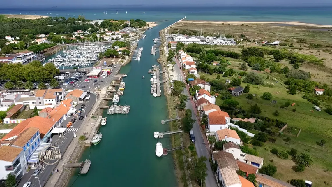 LES CENT LIEUX QU'IL FAUT VOIR