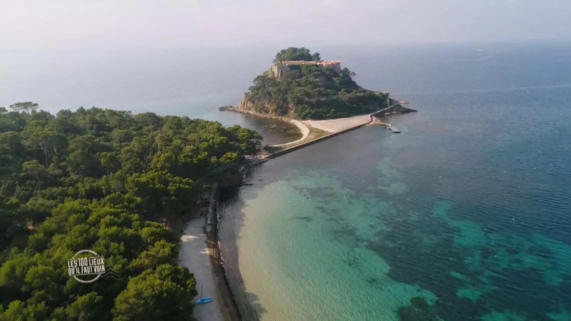 LES CENT LIEUX QU'IL FAUT VOIR