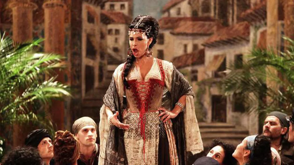 MYSTERE A L'OPERA