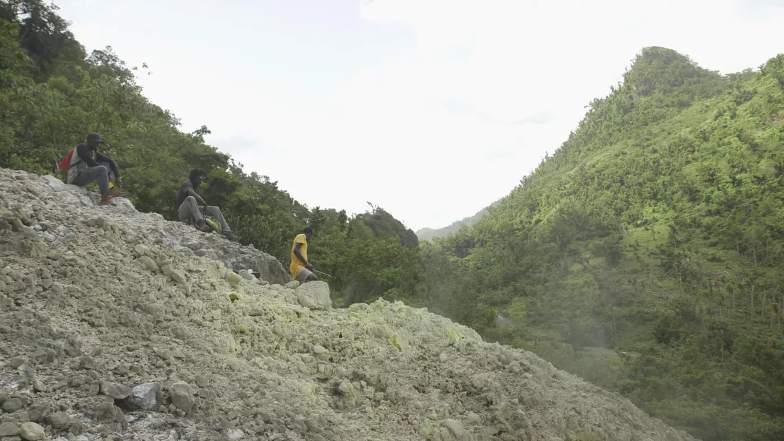 DES VOLCANS ET DES ILES, LA DOMINIQUE