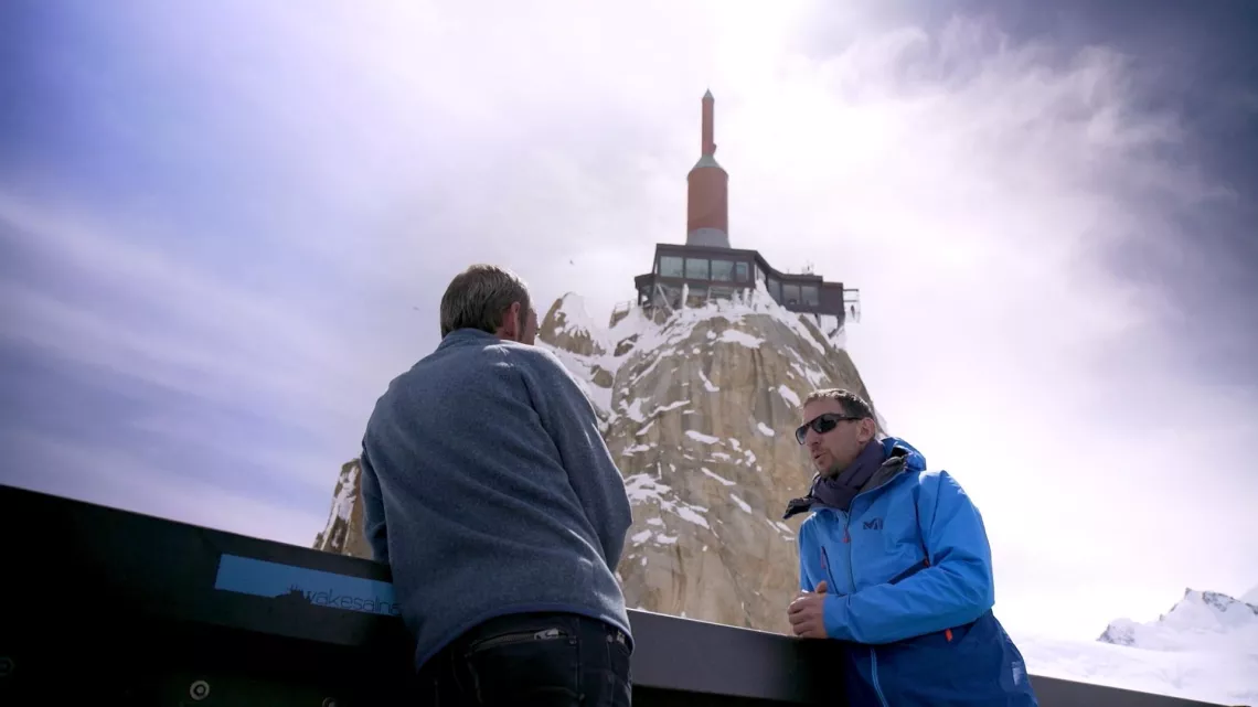 LES CONQUÉRANTS DES SOMMETS