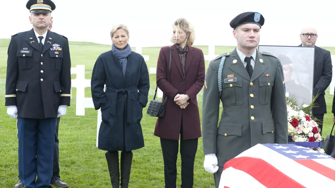 MORT DE LA PLAGE : MEURTRES A OMAHA BEACH