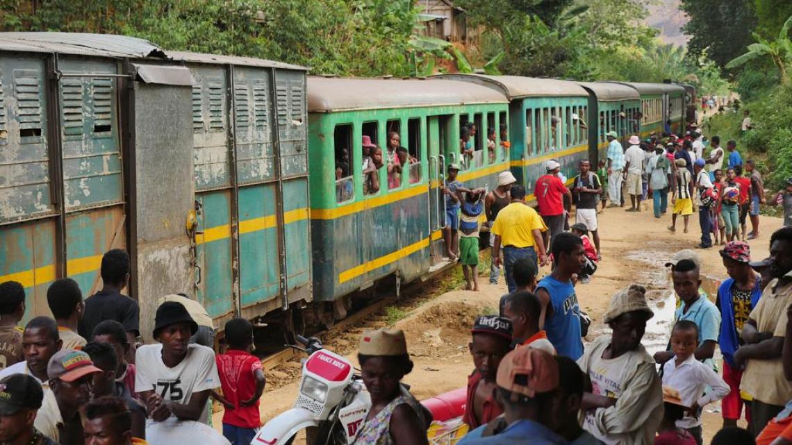 MADAGASCAR, LE PETIT TRAIN DES HAUTES TERRES