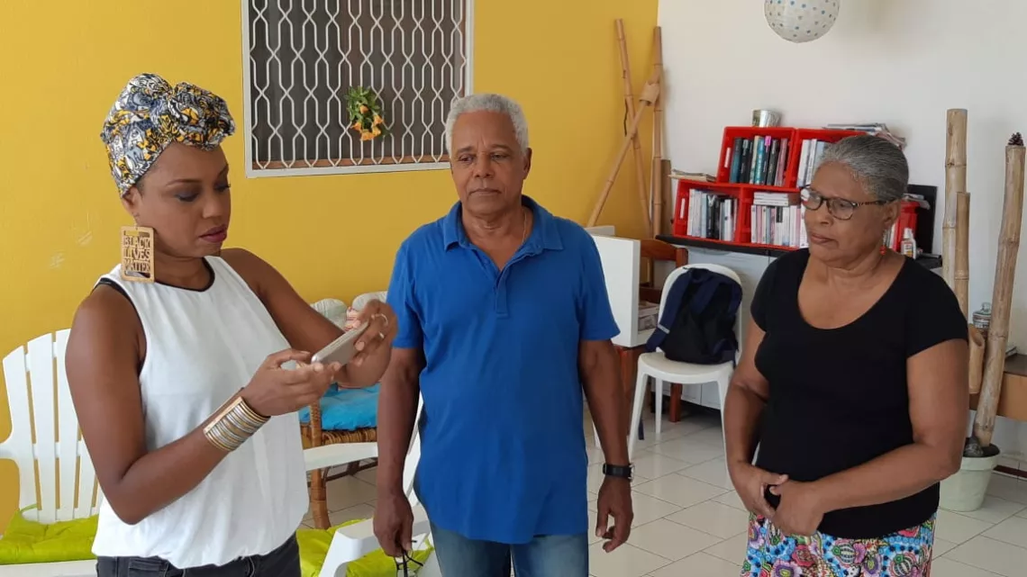 Meemee Nelzy et ses parents