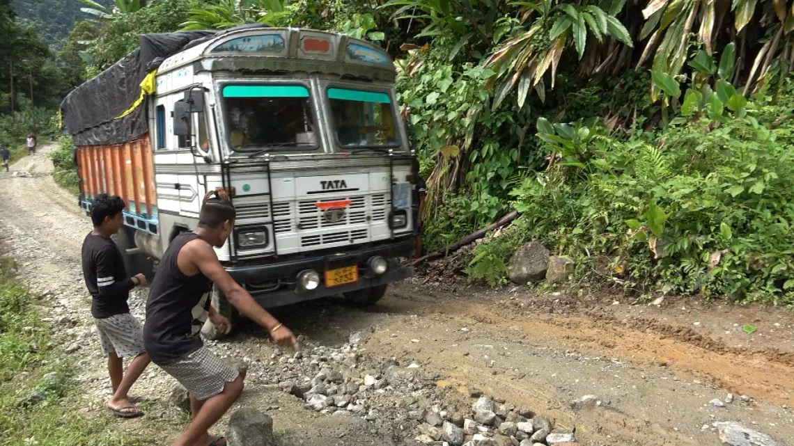 LES ROUTES DE L'IMPOSSIBLE