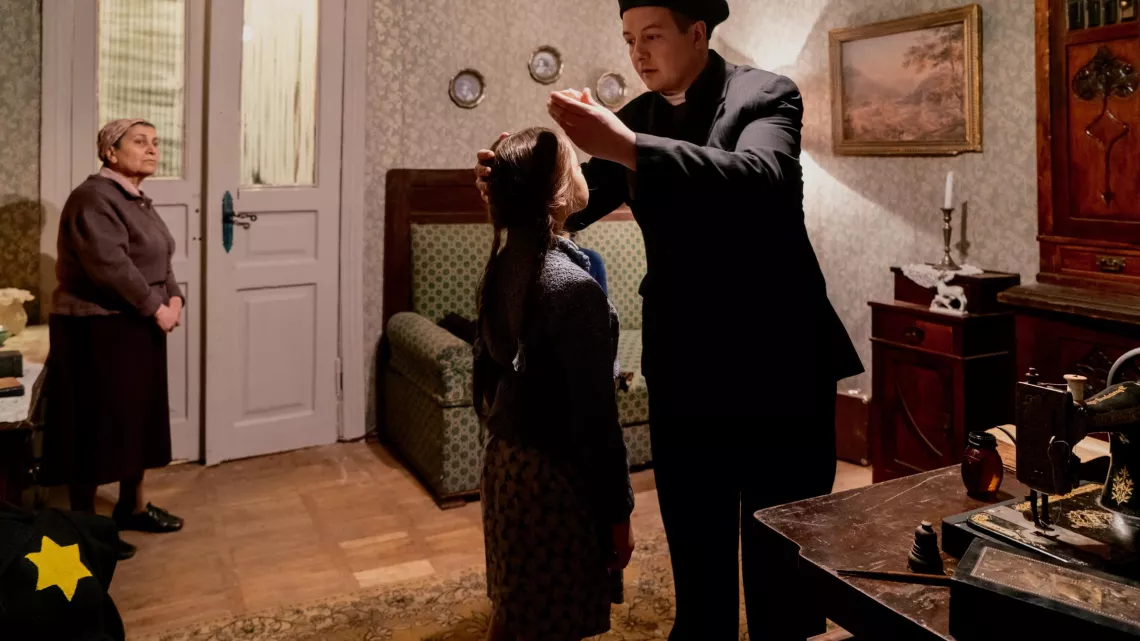 "1945, LA RÉPUBLIQUE DES ENFANTS PERDUS