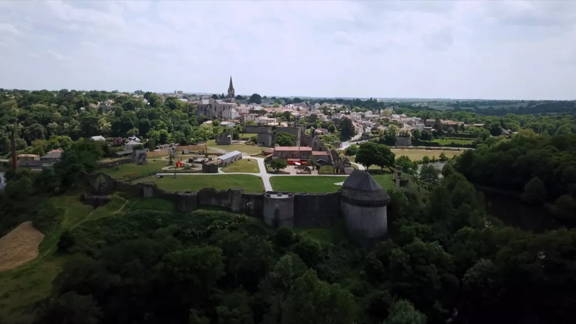 LES 100 LIEUX QU'IL FAUT VOIR