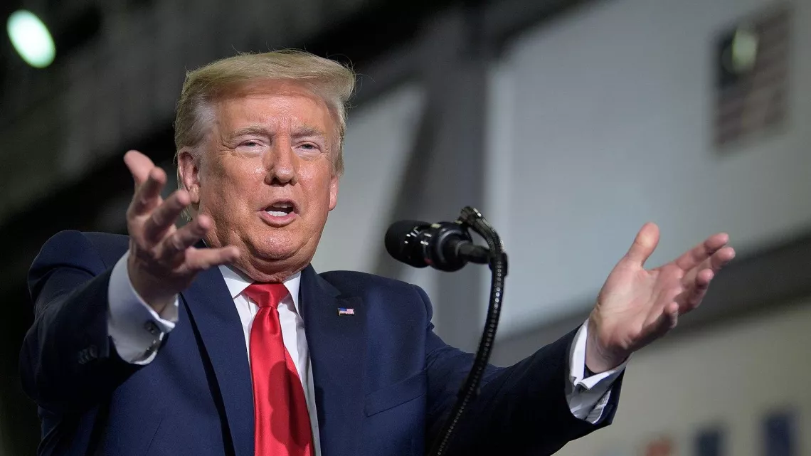 TRUMP FACE AU FBI