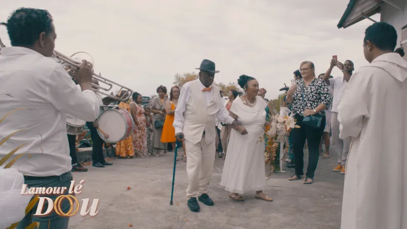Lamour lé dou a fait sa rentrée sur Réunion la 1ère. Cette année, Rocaya vous donne rendez-vous tous les samedis à 19.50 pour une nouvelle saison placée sous le signe de l’émotion. 6 mariages, 6 histoires et un témoin privilégié, Rocaya !