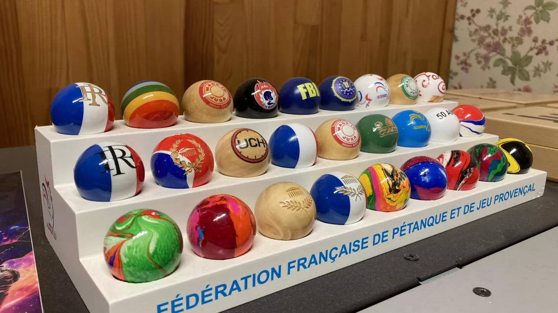 La tête à l'endroit spéciale pétanque