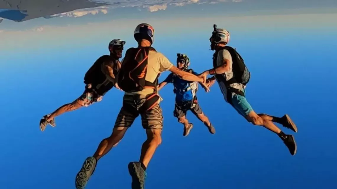 Les Parachutistes de l'île intense
