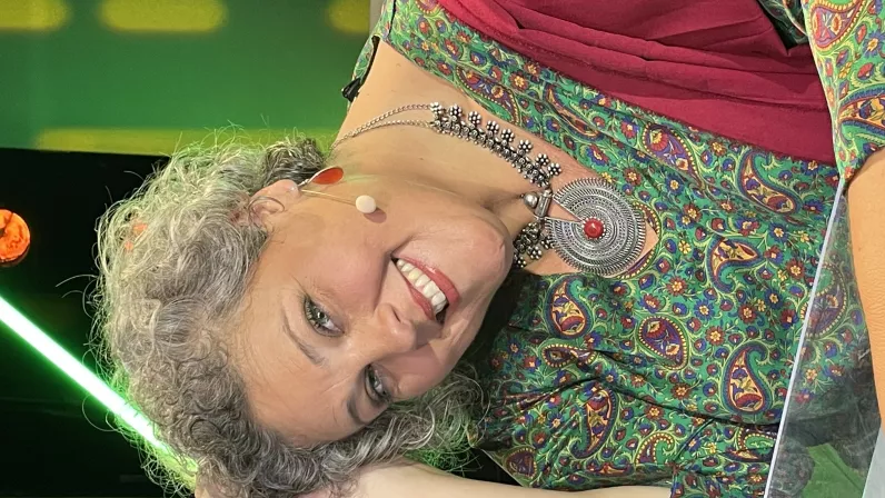 Vendredi 21 avril 2023, qui sont les 2 invités de Mikaël Lauret ?  Deux personnalités plébiscitées par les Réunionnais(es) :   Marion Marimoutou, l’ambassadrice de notre île originaire de Saint-André et âgée de 18 ans, a été élue Miss Réunion 2022 le 27 août dernier. Entre shooting et évènements divers, notre pétillante et déterminée reine de beauté s’est prêtée au jeu des questions réponses de Cari sou d’ri. Gilles Malet a fait ses adieux 18 janvier 2020 au petit écran de Réunion la 1ère     pour une retra