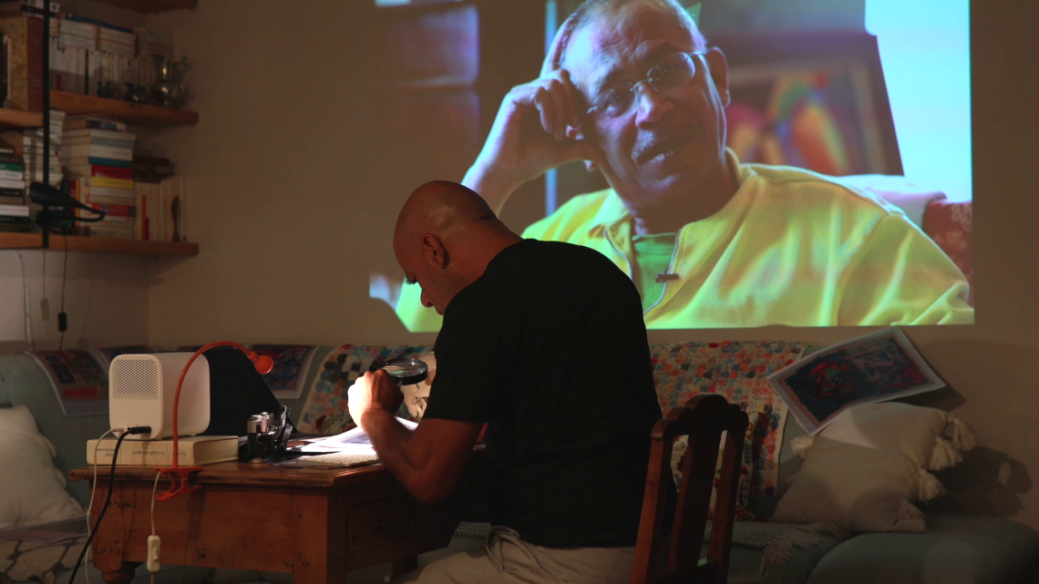 ce documentaire ART-KREOLOZIT explore les thèmes fondamentaux qu’a voulu mettre en lumière son homonyme Wilhiam ZITTE.  Des thèmes qui ont questionné l’esclavage, le marronnage, la langue et le statut identitaire du noir. De sa représentation injustement dissociée de la beauté que l’artiste a rétabli par un fort travail de portraits intitulé « TET KAF » qui a prôné fier et fort « KAF LÉ JOLI ». 