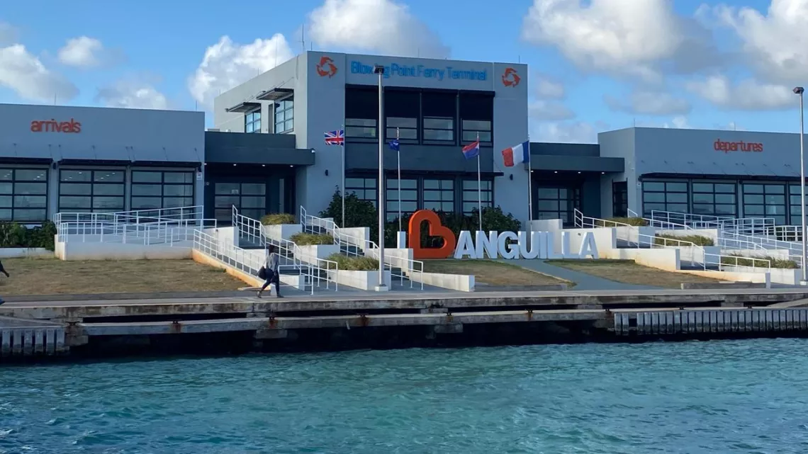 Caraïbes, le mensuel : Anguilla & Barbuda