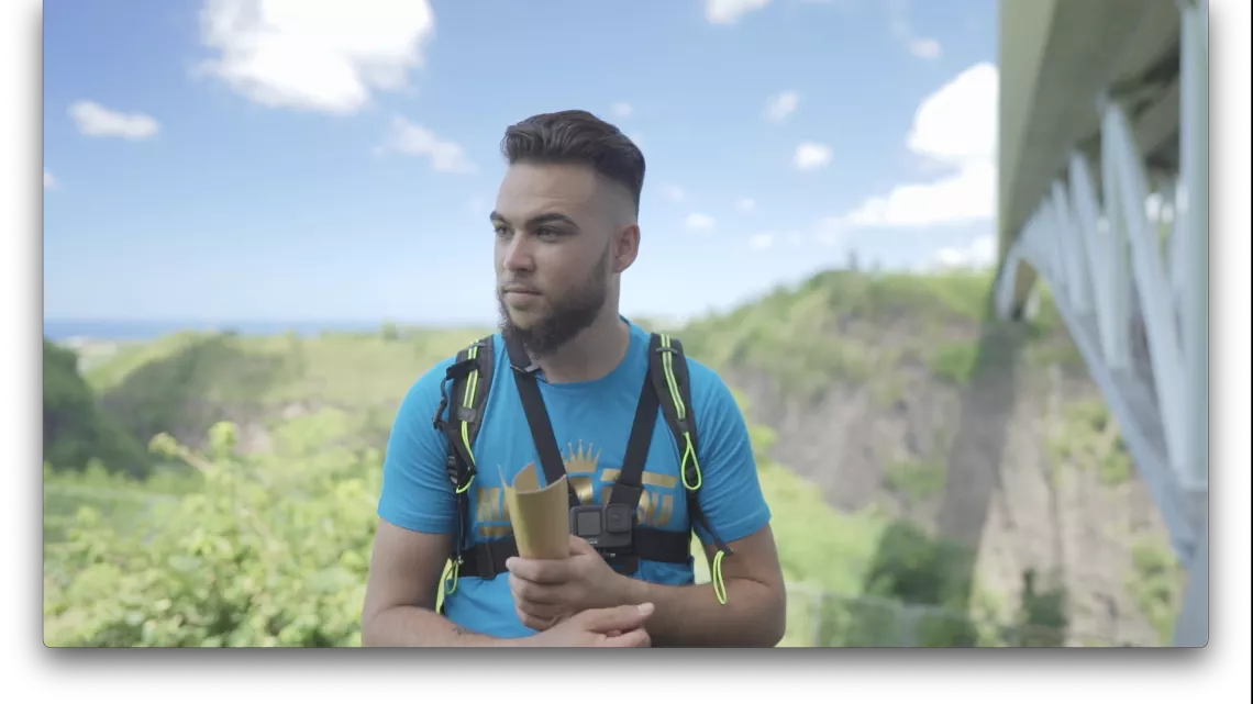 MASCARENA, L’ILE INTENSE Le 1er jeu d’aventure 100% réunionnais 3 candidats, 1 gagnant 1 objectif, venir en aide à des associations caritatives  1 décor naturel, l’Ile Intense  Chaque émission se déroulera dans une commune différente de l’île, emmenée par le Game Master, Tony Boyer