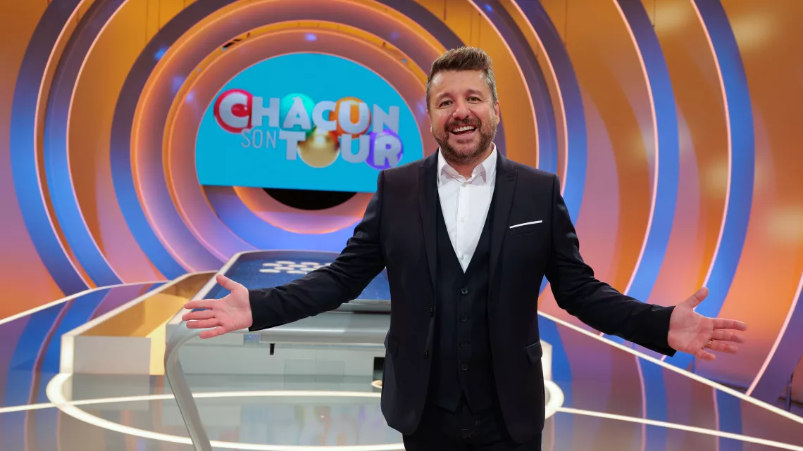 Chacun son tour, présenté par Bruno Guillon 