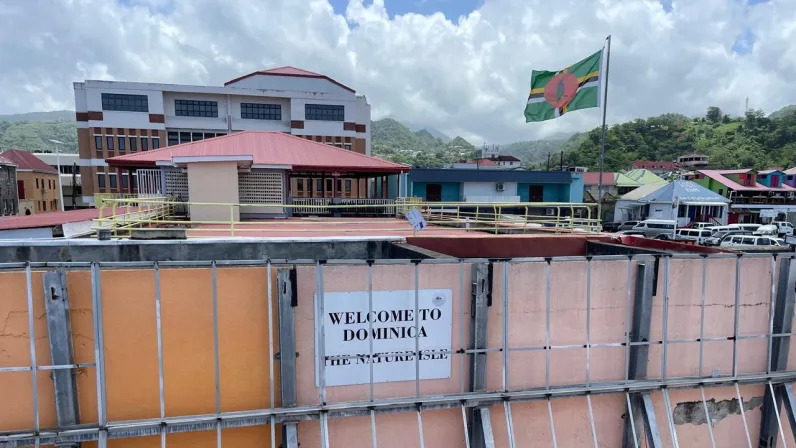 Caraïbes, le mensuel : Spécial La Dominique