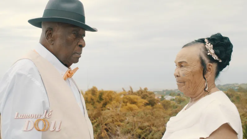 Lamour lé dou a fait sa rentrée sur Réunion la 1ère. Cette année, Rocaya vous donne rendez-vous tous les samedis à 19.50 pour une nouvelle saison placée sous le signe de l’émotion. 6 mariages, 6 histoires et un témoin privilégié, Rocaya !