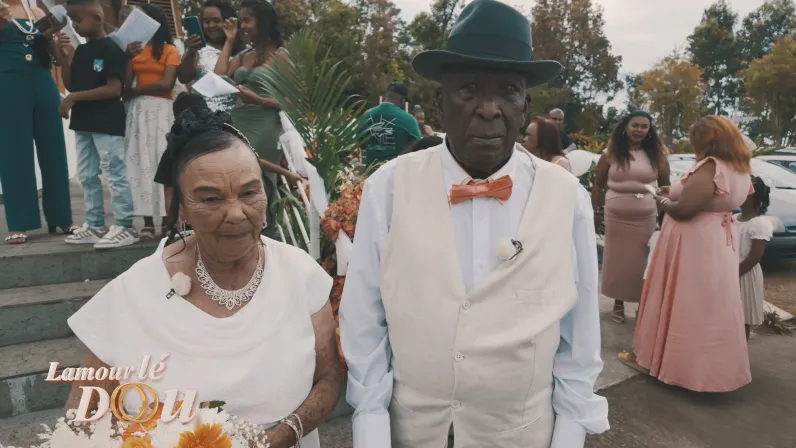Lamour lé dou a fait sa rentrée sur Réunion la 1ère. Cette année, Rocaya vous donne rendez-vous tous les samedis à 19.50 pour une nouvelle saison placée sous le signe de l’émotion. 6 mariages, 6 histoires et un témoin privilégié, Rocaya !
