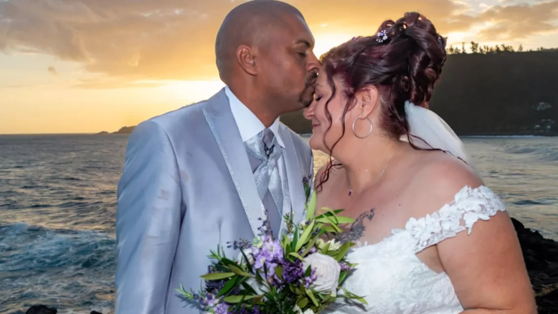 6 mariages, 6 histoires et un témoin privilégié, Rocaya ! @Reunionla1ère  Lamour lé dou fait sa rentrée sur Réunion la 1ère. Rocaya signe son retour le vendredi 07 février 2025 dès 19.50 pour une nouvelle saison placée sous le signe de l’émotion.  Vendredi 7 février 2025   Mariage 1 : Johanne & Johan Quand Johan rencontre Johanne leur histoire d’amour prend immédiatement une tournure passionnée. 