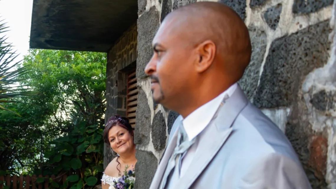 6 mariages, 6 histoires et un témoin privilégié, Rocaya ! @Reunionla1ère  Lamour lé dou fait sa rentrée sur Réunion la 1ère. Rocaya signe son retour le vendredi 07 février 2025 dès 19.50 pour une nouvelle saison placée sous le signe de l’émotion.  Vendredi 7 février 2025   Mariage 1 : Johanne & Johan Quand Johan rencontre Johanne leur histoire d’amour prend immédiatement une tournure passionnée. 