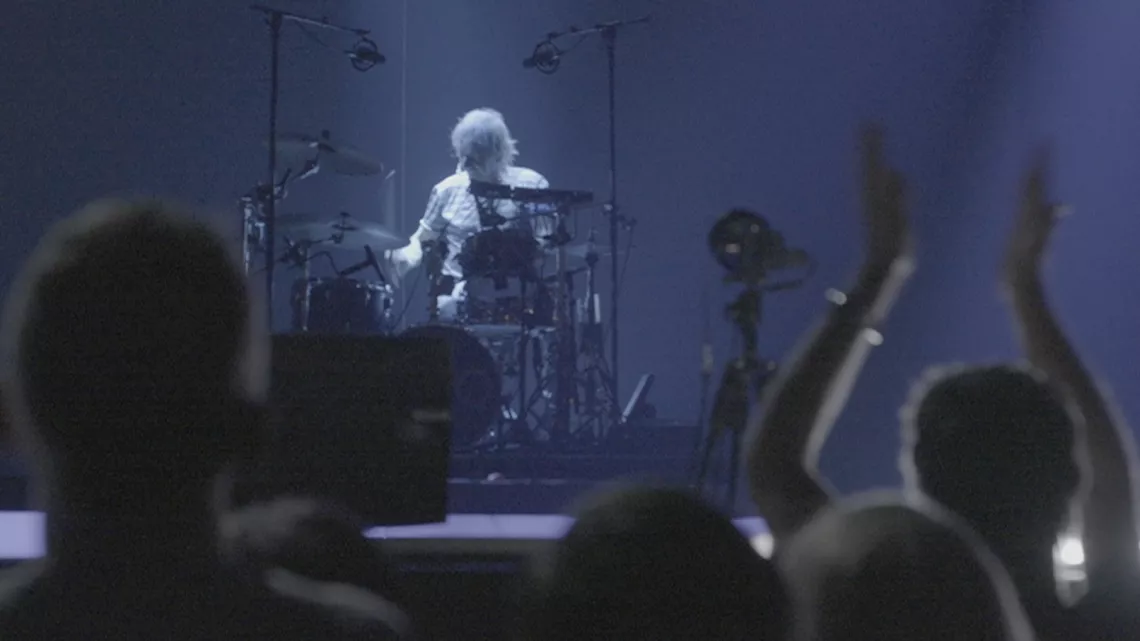 Réunion la 1ère  vous propose une soirée spéciale dédiée à Jean-Louis Aubert avec un concert au Zénith de Paris suivi d'un documentaire sur le groupe Téléphone ! 