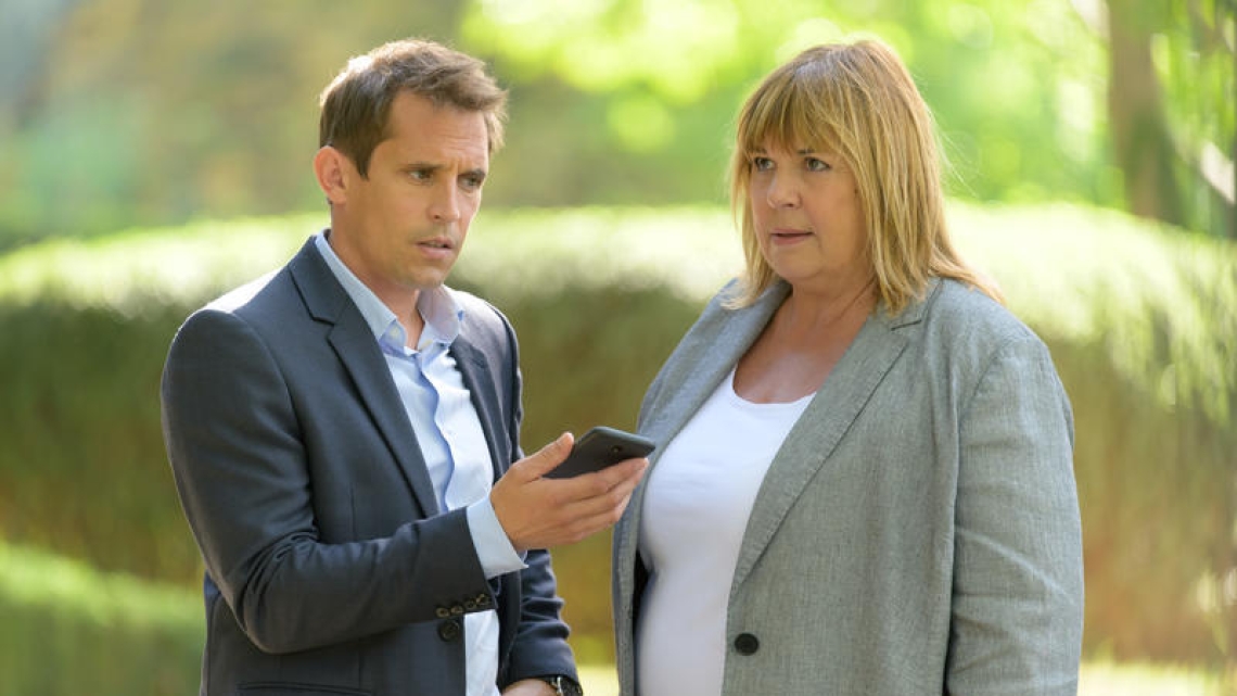La Stagiaire – Saison 7 | FranceTvPro.fr