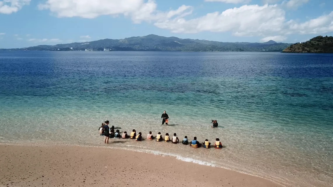 Les engagés de l’île aux parfums © La Cerise sur le Gâteau Prod
