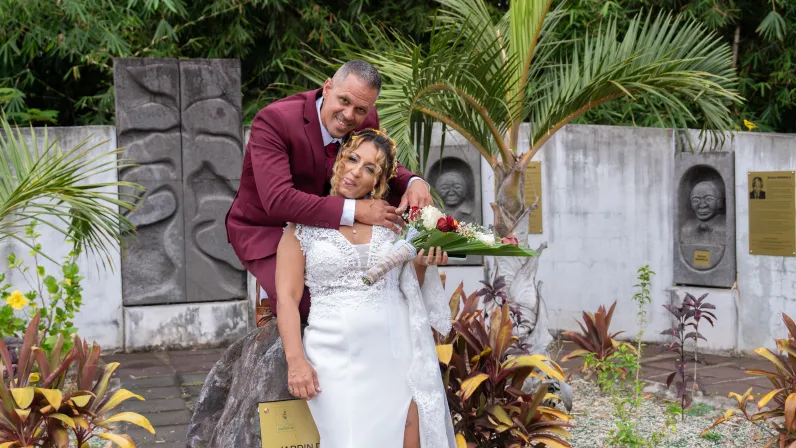 Ce troisième épisode de la saison 14 est un témoignage d'espoir pour tous ceux qui croient en une seconde chance. Entre émotion, paysages magnifiques de La Réunion et authenticité, le mariage de Lyzz et Ludivic promet d'être l'un des moments les plus marquants de cette saison.