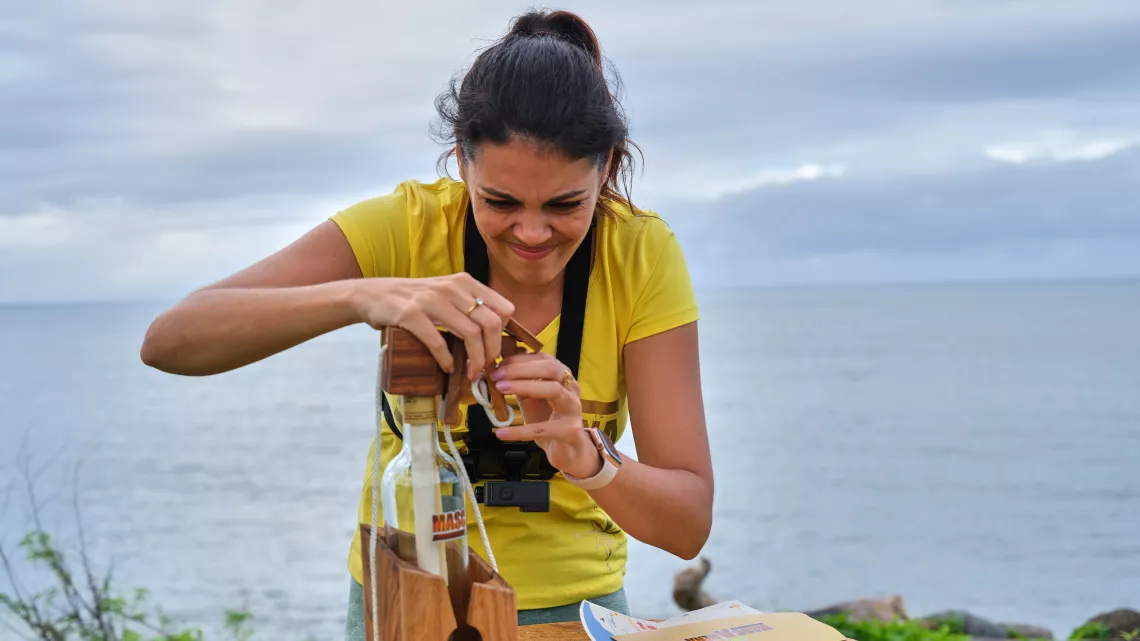 MASCARENA, L’ILE INTENSE Le 1er jeu d’aventure 100% réunionnais 3 candidats, 1 gagnant 1 objectif, venir en aide à des associations caritatives  1 décor naturel, l’Ile Intense  Chaque émission se déroulera dans une commune différente de l’île, emmenée par le Game Master, Tony Boyer