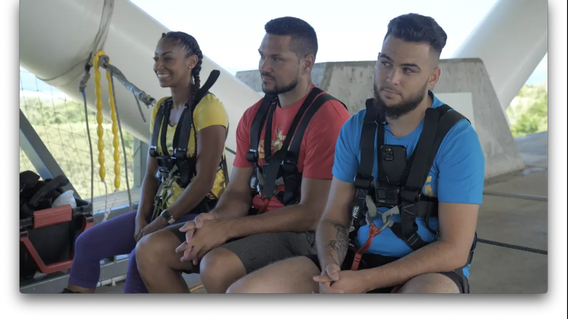 MASCARENA, L’ILE INTENSE Le 1er jeu d’aventure 100% réunionnais 3 candidats, 1 gagnant 1 objectif, venir en aide à des associations caritatives  1 décor naturel, l’Ile Intense  Chaque émission se déroulera dans une commune différente de l’île, emmenée par le Game Master, Tony Boyer