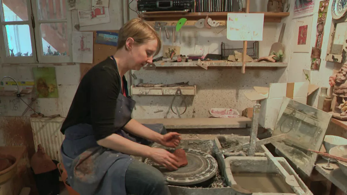Ingrid Guilbert, potière à Barfleur