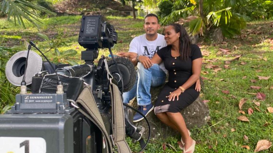 Caraïbes, le mensuel : Mario Rosabal (Cubain) avec sa femme Solène de la Martinique