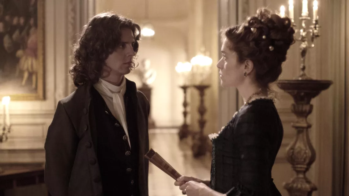 Thomas SOLIVERES (Voltaire), Maud WYLER ( Duchesse DU MAINE )