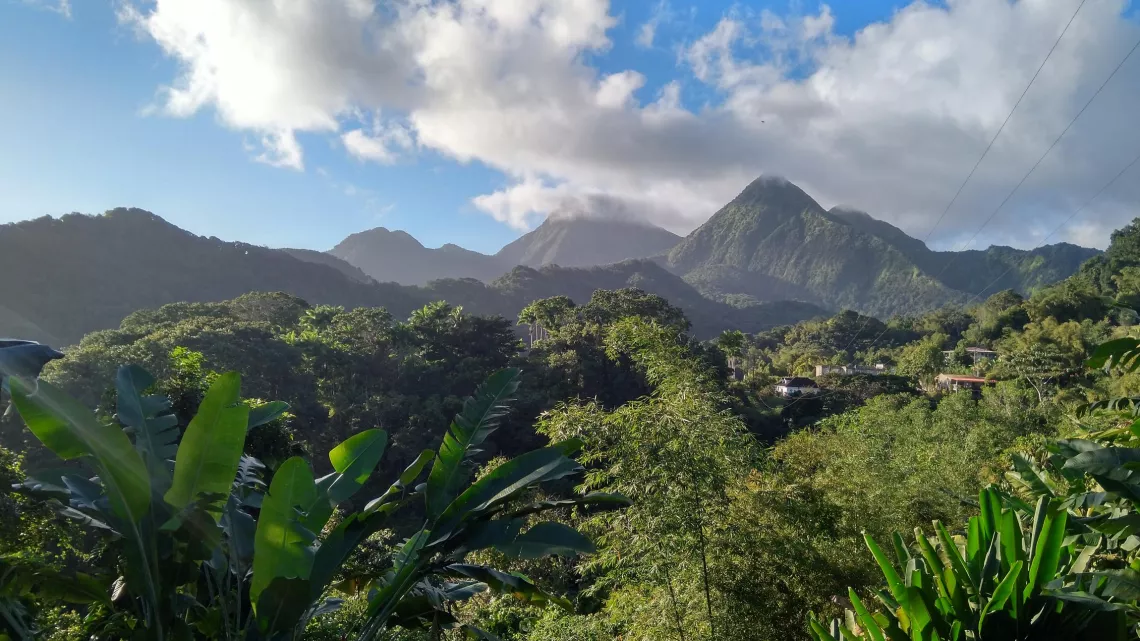 Magazine Echappées Belles spéciale Martinique : Montagne Pelée