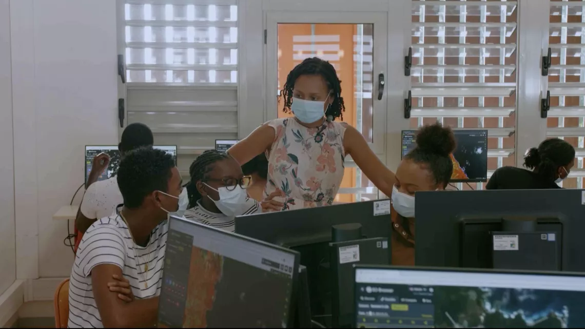 Caraïbes, la route des sargasses