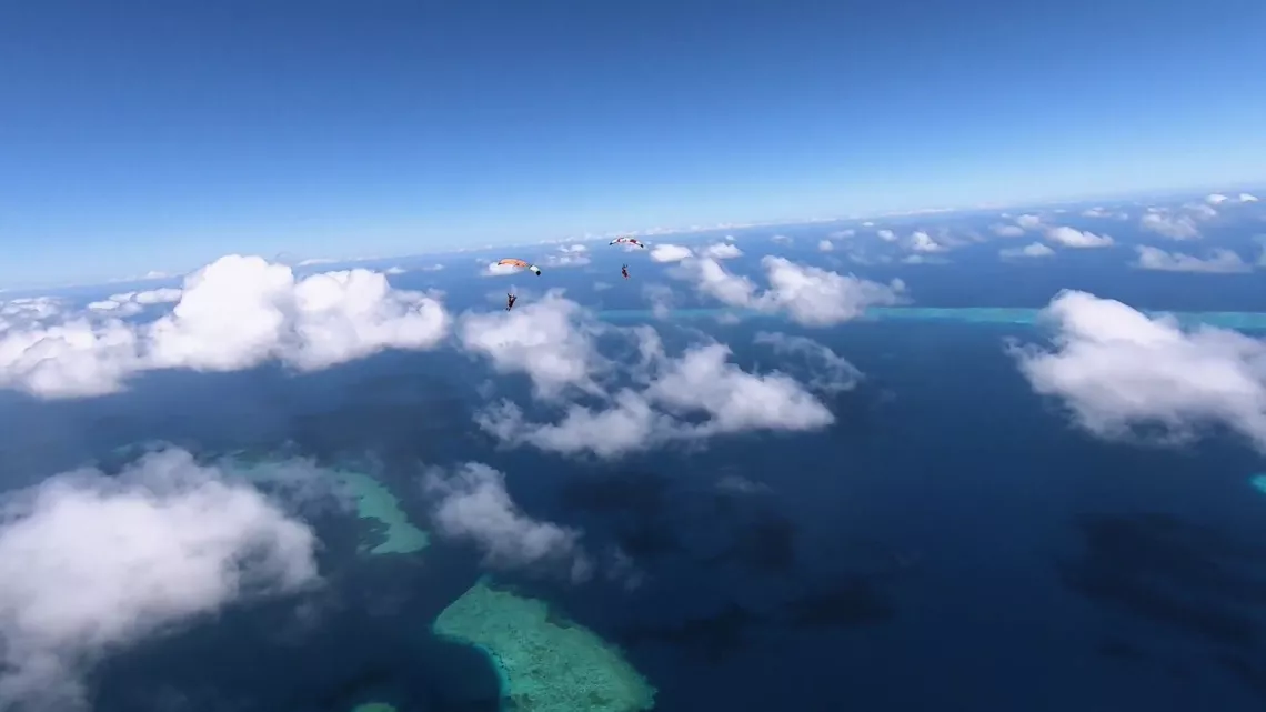 Les voltigeurs du lagon