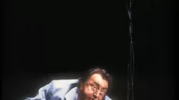 © Claude Delorme / Cinétévé RAYMOND DEVOS, UN HOMMAGINAIRE